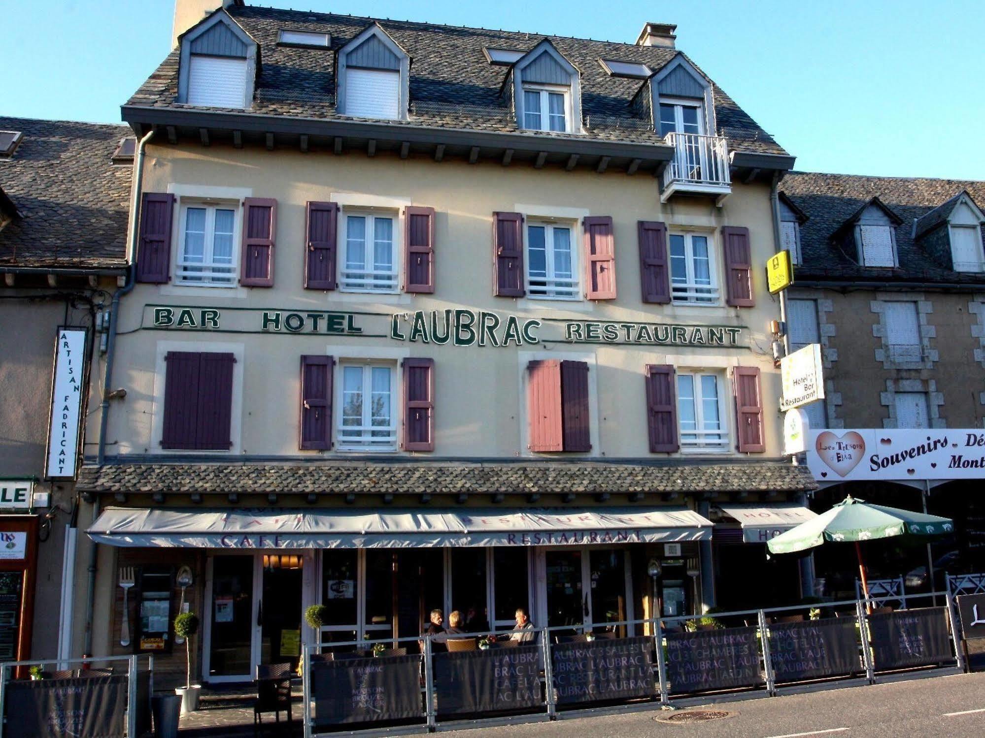 Hotel-Restaurant Logis L'Aubrac Laguiole Exterior photo